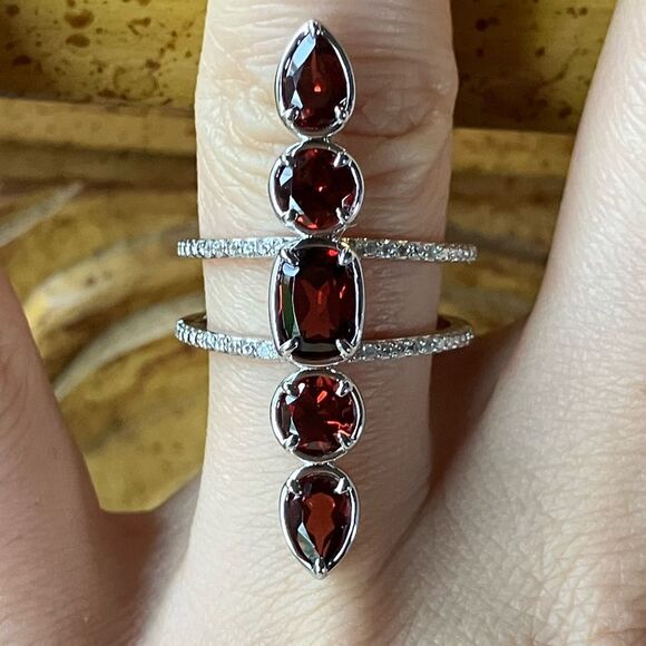 Natural Vermelho Red Garnet Sterling Silver Ring Size 8 - Picture 1 of 9